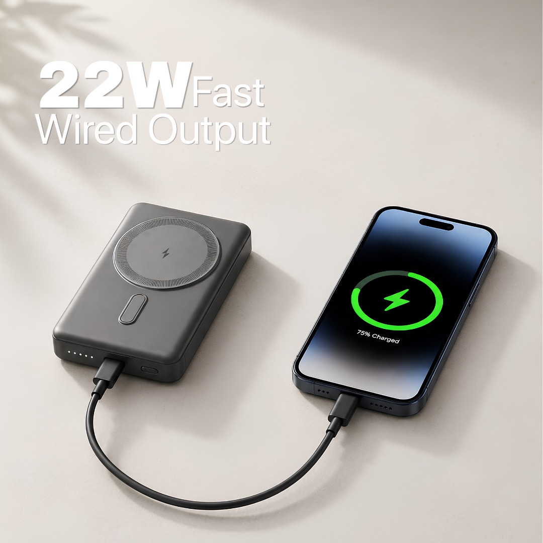 Parxen pack charging a phone by cable to 75 percent, 22W fast wired output